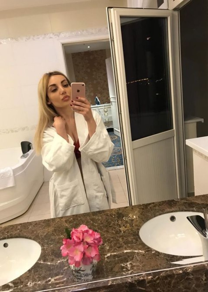 Индивидуалка Снежана главное фото в городе Шахты 